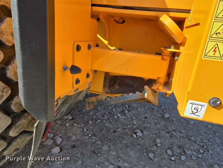 image for item YA1848 Hyundai HL940A XT high lift wheel loader