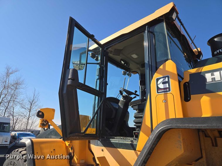 image for item YA1848 Hyundai HL940A XT high lift wheel loader
