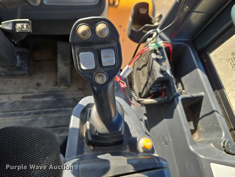 image for item YA1848 Hyundai HL940A XT high lift wheel loader