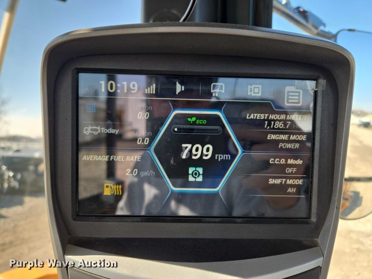 image for item YA1848 Hyundai HL940A XT high lift wheel loader