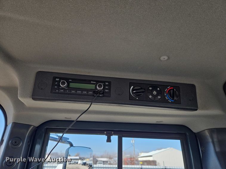 image for item YA1848 Hyundai HL940A XT high lift wheel loader