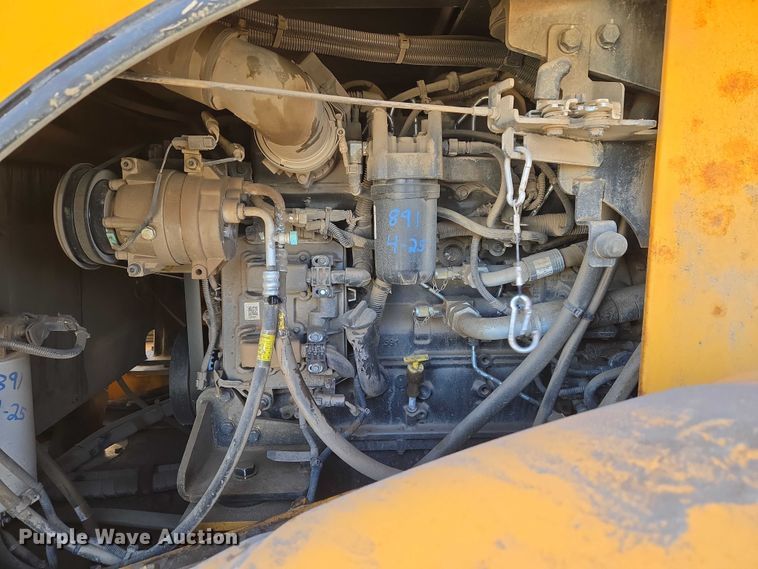 image for item YA1848 Hyundai HL940A XT high lift wheel loader