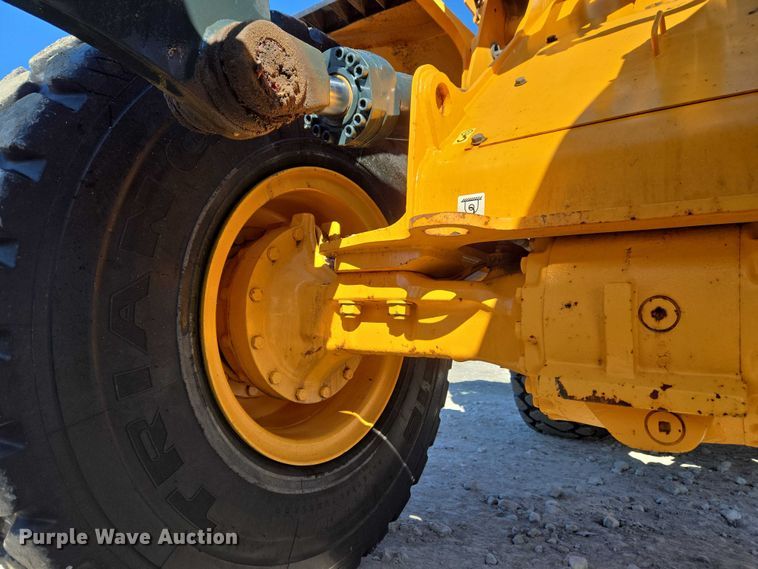 image for item YA1848 Hyundai HL940A XT high lift wheel loader