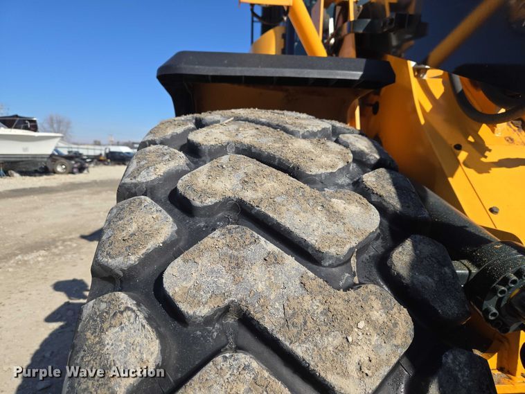 image for item YA1848 Hyundai HL940A XT high lift wheel loader