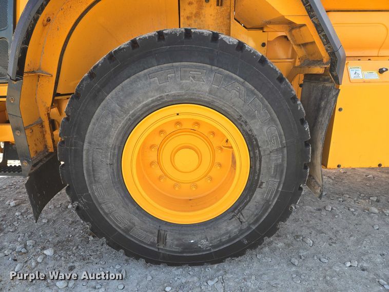 image for item YA1848 Hyundai HL940A XT high lift wheel loader
