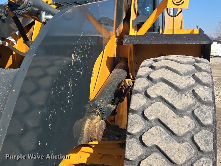 image for item YA1849 2021 Hyundai HL940A XT high lift wheel loader