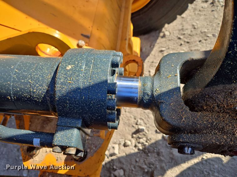 image for item YA1849 2021 Hyundai HL940A XT high lift wheel loader