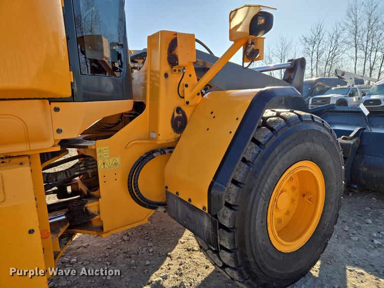 image for item YA1849 2021 Hyundai HL940A XT high lift wheel loader