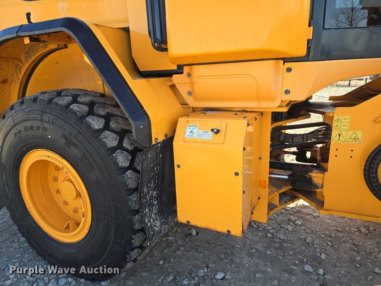 image for item YA1849 2021 Hyundai HL940A XT high lift wheel loader