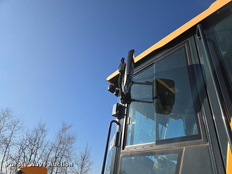 image for item YA1849 2021 Hyundai HL940A XT high lift wheel loader