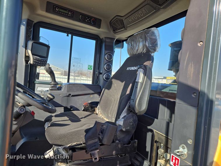 image for item YA1849 2021 Hyundai HL940A XT high lift wheel loader