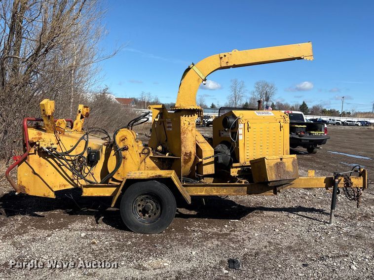 image for item YA1924 2014 Morbark wood chipper