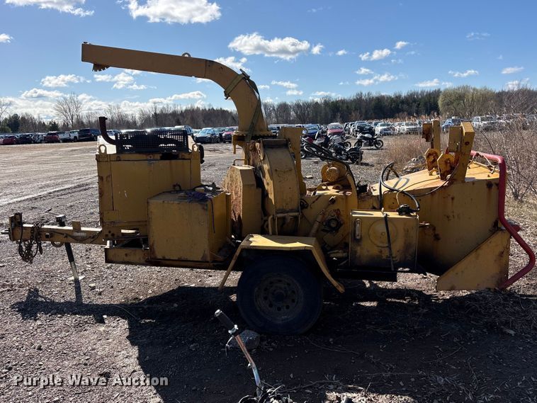 image for item YA1924 2014 Morbark wood chipper