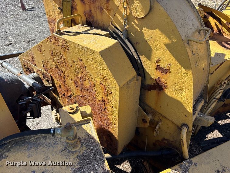 image for item YA1924 2014 Morbark wood chipper