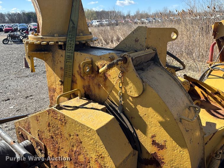 image for item YA1924 2014 Morbark wood chipper