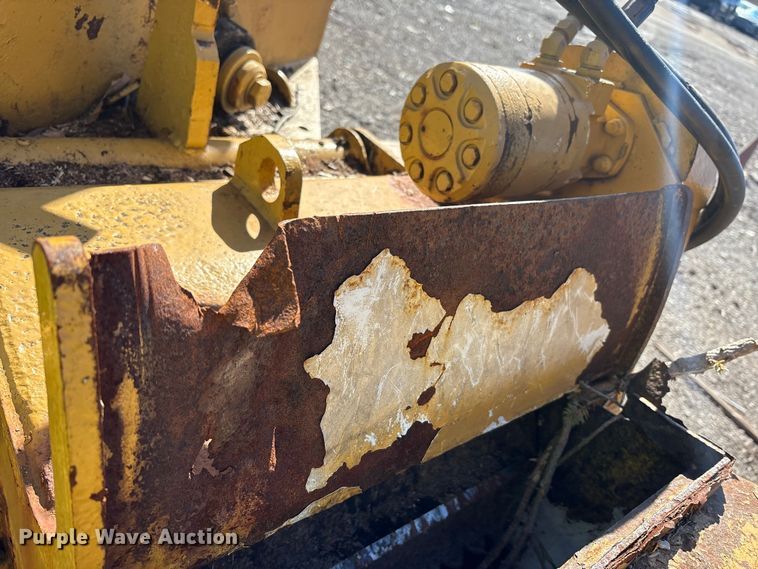 image for item YA1924 2014 Morbark wood chipper