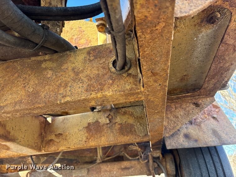 image for item YA1924 2014 Morbark wood chipper