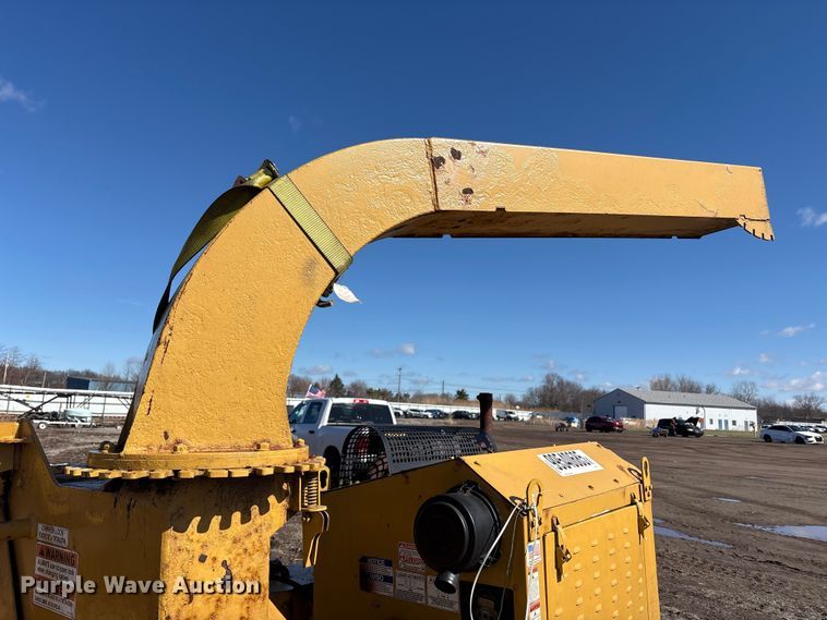 image for item YA1924 2014 Morbark wood chipper