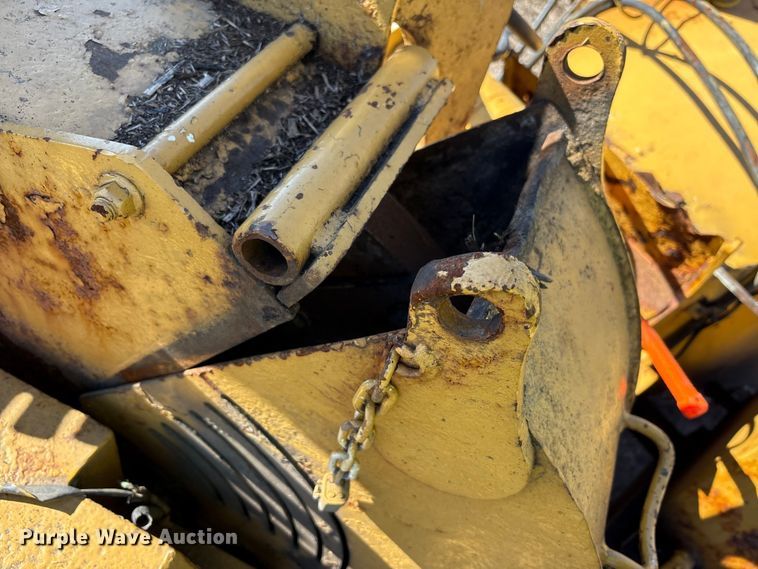 image for item YA1924 2014 Morbark wood chipper