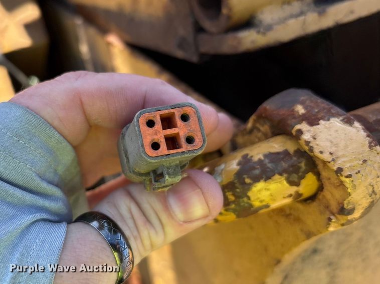 image for item YA1924 2014 Morbark wood chipper