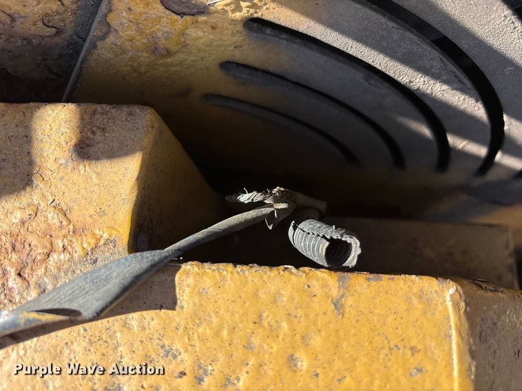 image for item YA1924 2014 Morbark wood chipper