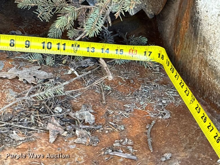 image for item YA1924 2014 Morbark wood chipper