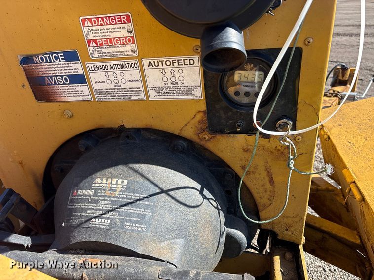 image for item YA1924 2014 Morbark wood chipper