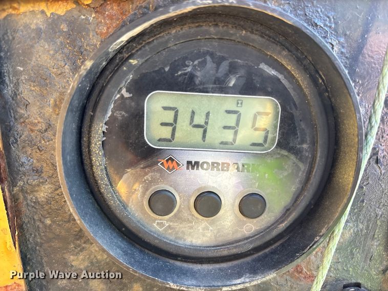 image for item YA1924 2014 Morbark wood chipper