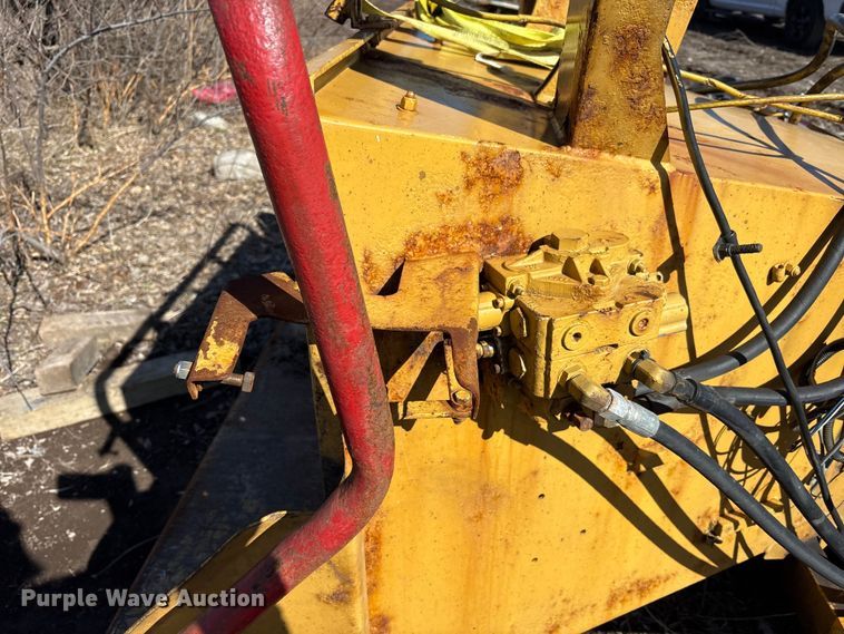 image for item YA1924 2014 Morbark wood chipper