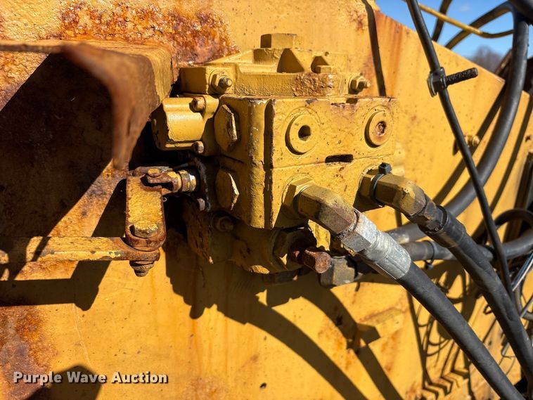 image for item YA1924 2014 Morbark wood chipper