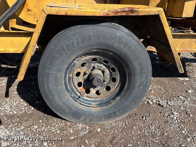 image for item YA1924 2014 Morbark wood chipper