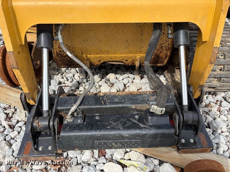image for item YA1959 2024 Caterpillar 289D3 tracked skid steer loader