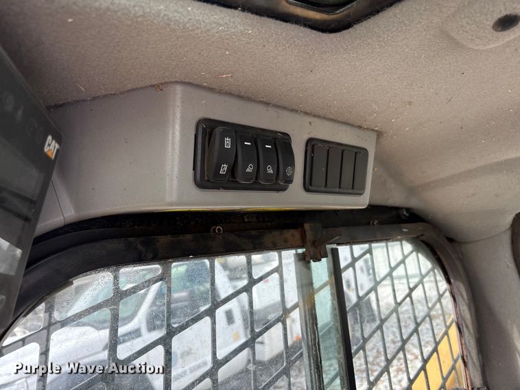 image for item YA1959 2024 Caterpillar 289D3 tracked skid steer loader