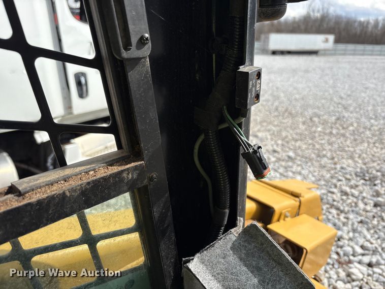 image for item YA1959 2024 Caterpillar 289D3 tracked skid steer loader