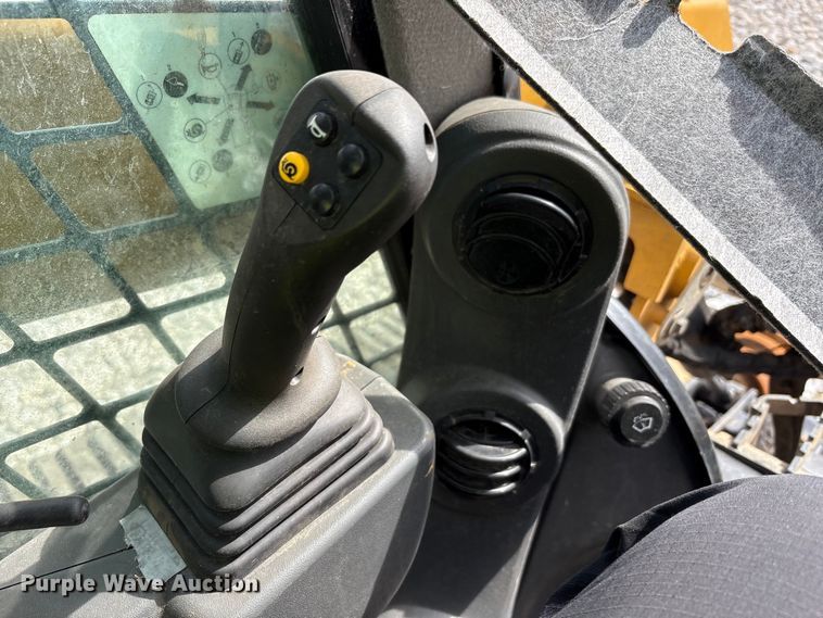 image for item YA1959 2024 Caterpillar 289D3 tracked skid steer loader