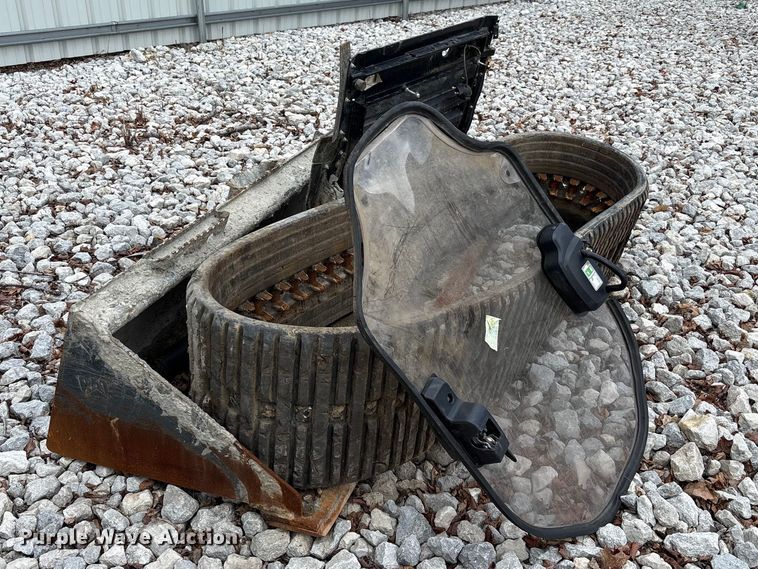 image for item YA1959 2024 Caterpillar 289D3 tracked skid steer loader