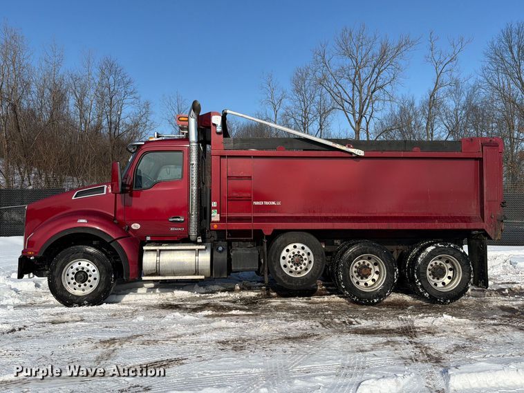 image for item YA2149 2024 Kenworth T880 dump truck