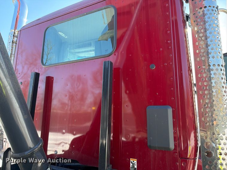 image for item YA2149 2024 Kenworth T880 dump truck