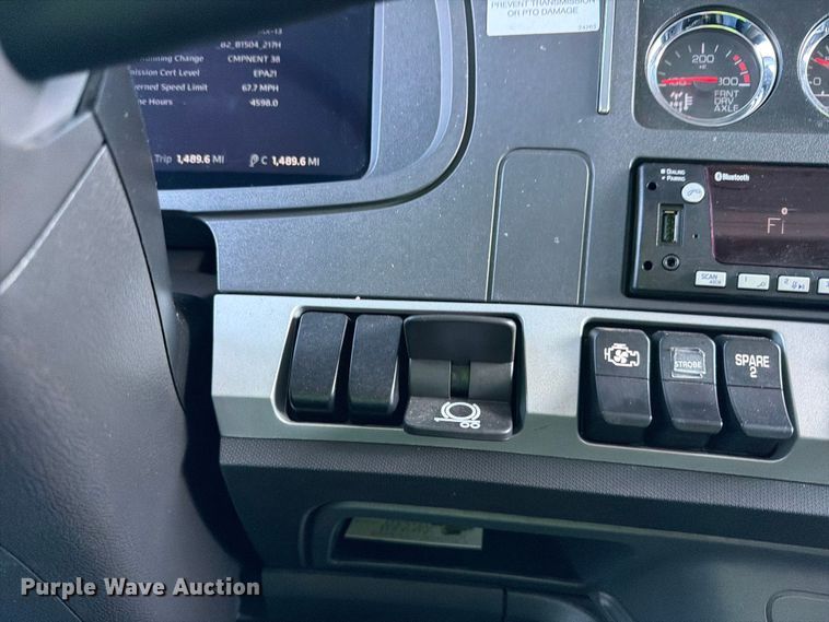 image for item YA2149 2024 Kenworth T880 dump truck