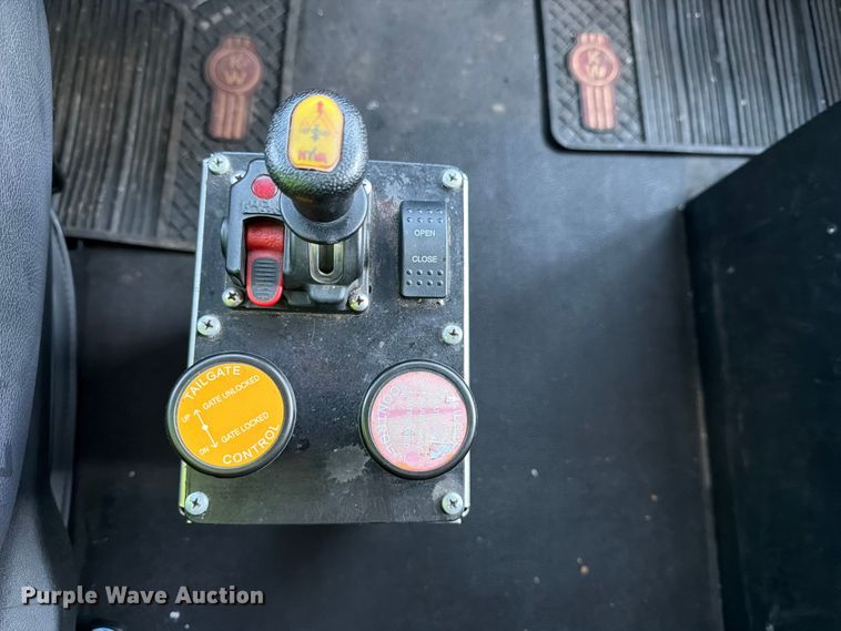 image for item YA2149 2024 Kenworth T880 dump truck