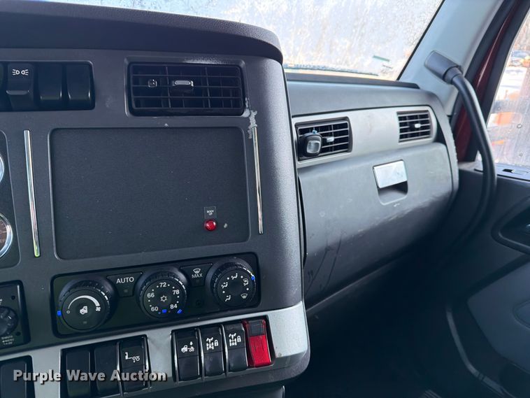 image for item YA2149 2024 Kenworth T880 dump truck