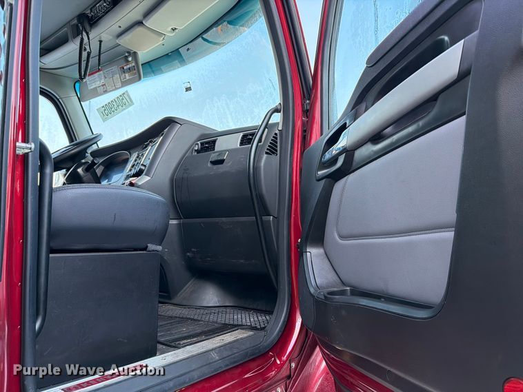 image for item YA2149 2024 Kenworth T880 dump truck