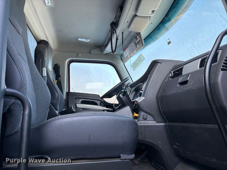 image for item YA2149 2024 Kenworth T880 dump truck