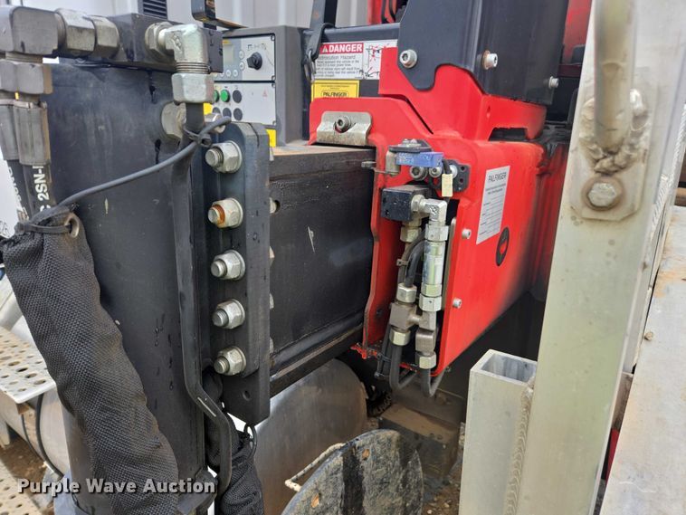 image for item YA2190 2020 Freightliner 114SD crane truck