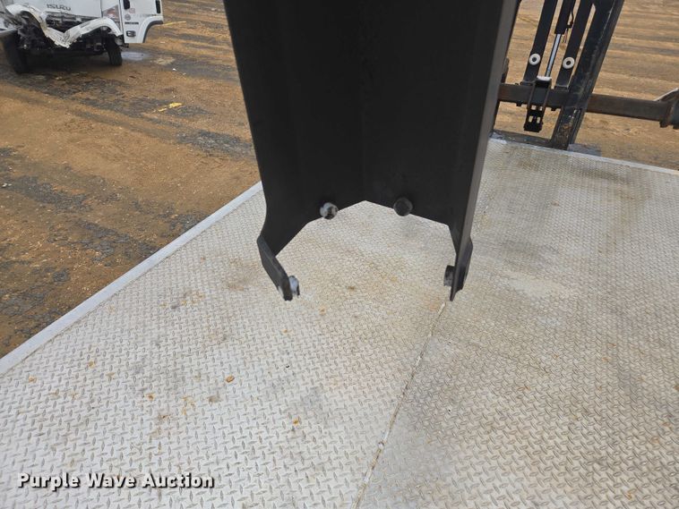 image for item YA2190 2020 Freightliner 114SD crane truck