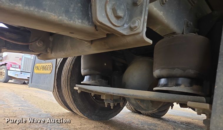 image for item YA2190 2020 Freightliner 114SD crane truck