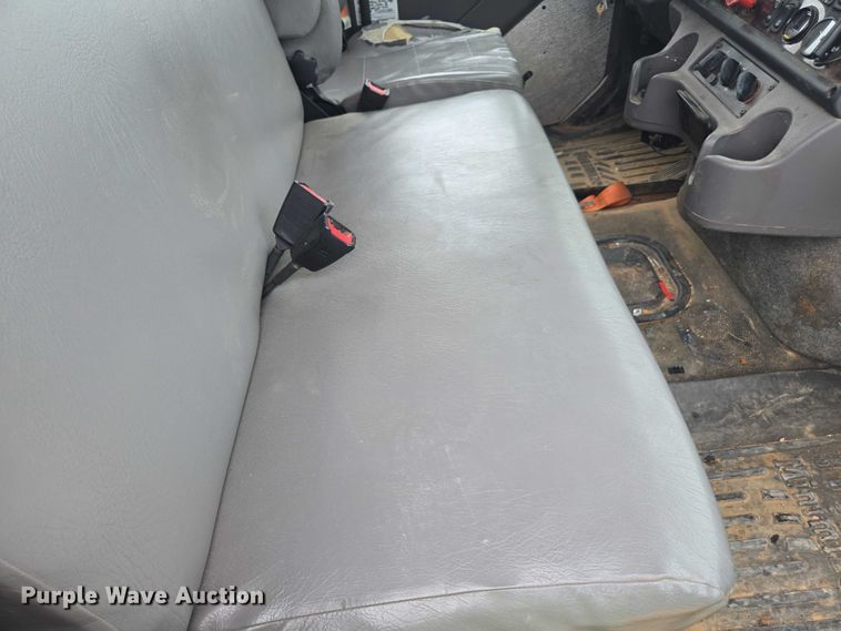 image for item YA2190 2020 Freightliner 114SD crane truck