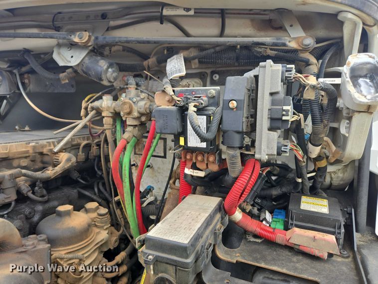 image for item YA2190 2020 Freightliner 114SD crane truck