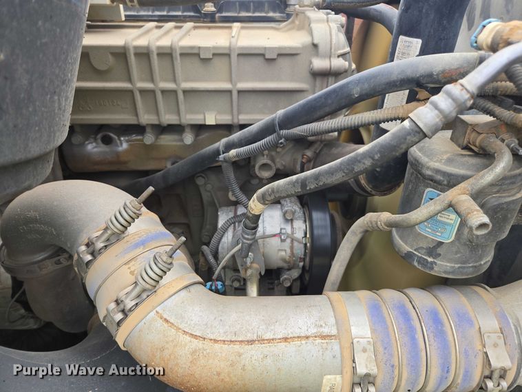 image for item YA2190 2020 Freightliner 114SD crane truck