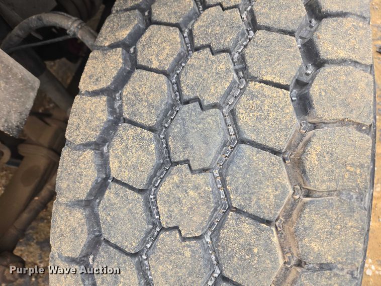 image for item YA2190 2020 Freightliner 114SD crane truck